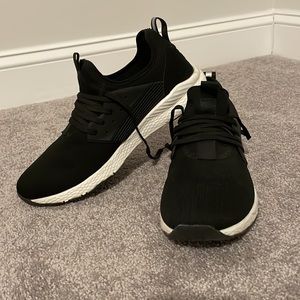 Worn once. Loom Waterproof Sneakers